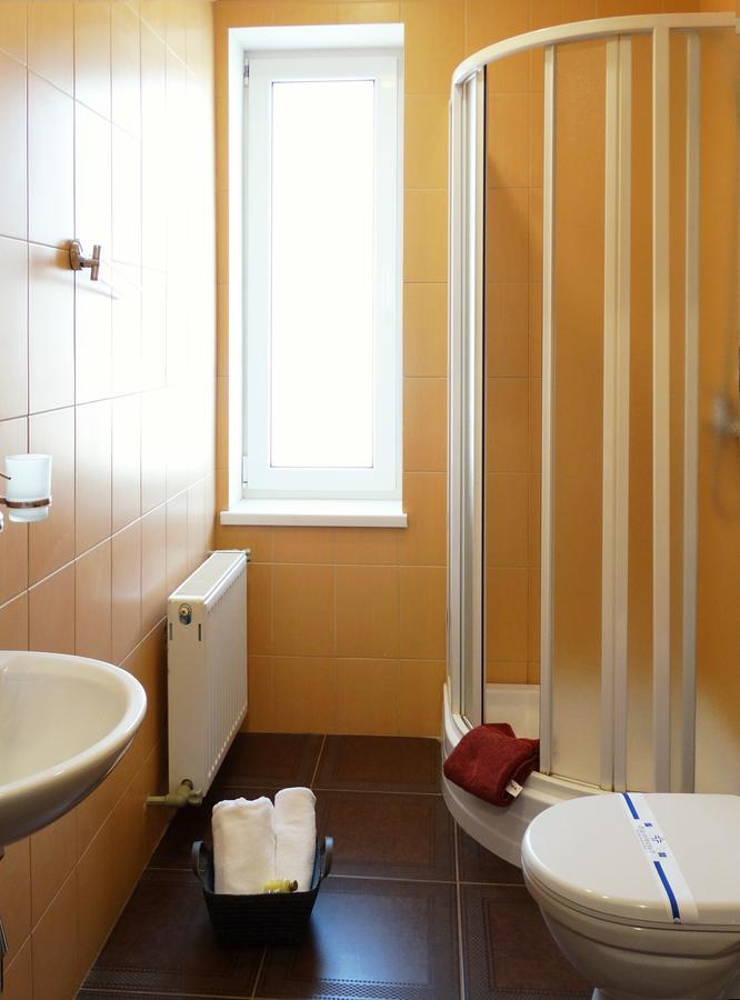Henry Ford Mini Hotel Одесса Экстерьер фото